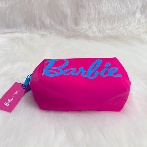 Barbie x Typo Barbie Cosmetic Bag NWT Excellent Condition - Picture 2 of 10